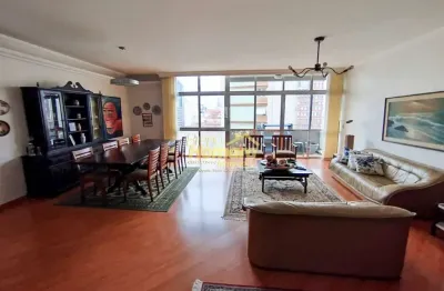 Apartamento à venda de 199 m² com 3 dormitórios sendo 1 suíte e vaga de garagem no bairro da santa