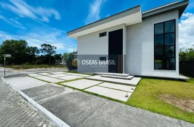 Casa à venda em Residencial Gaudí, Porto Seguro: 4 dormitórios, 3 suítes, 2 banheiro. Oportunidade por R$ 2.950.000!