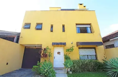 Casa com 3 quartos à venda na rua monteiro lobato, 303, partenon, porto alegre por r$ 1.100.000