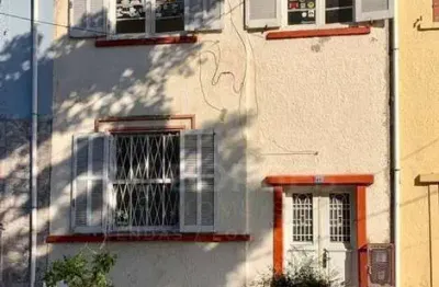 Casa com 3 quartos à venda na rua dom joão vi, 233, medianeira, porto alegre por r$ 300.000