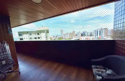 Apartamento no bessa com 3 suítes ! a 200 metros do mar ! super ventilado e todo reformado!