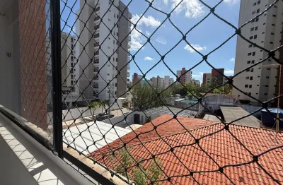 Apartamento com 3 quartos sendo 1 suite em Intermares, a 300 metros de supermercados