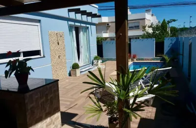 Casa à venda em pelotas, imóvel residencial em ótima localização, 3 quartos, sem