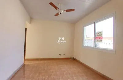 Apartamento com 2 quartos para alugar no Três Vendas, Pelotas 