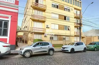 Apartamento com 2 quartos para alugar no Centro, Pelotas 