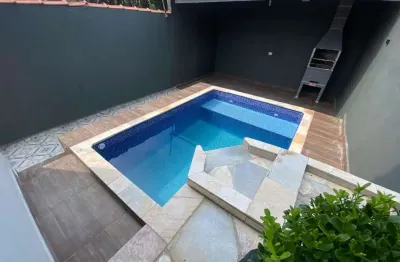 Casa à venda no Balneario Jussara, Mongaguá 