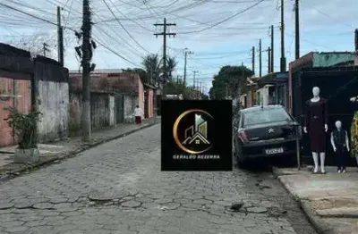 Casa à venda em Vera Cruz, Mongaguá 