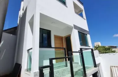 Casa com 3 quartos à venda no Cabral, Contagem 