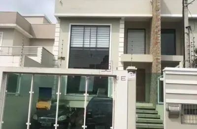 Sobrado com 3 dormitórios à venda, 157 m² por R$ 690.000,00 - Dom Feliciano - Gravataí/RS