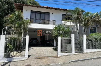 Casa com 3 quartos à venda na rua professora antonieta de barros, 813, estreito, florianópolis, 364 m2 por r$ 1.650.000