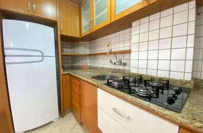 Apartamento com 2 quartos para alugar na rua são francisco, 141, centro, florianópolis, 65 m2 por r$ 3.900
