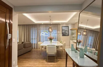 Apartamento alto padrão, face norte, andar alto, 166m2, 3 suítes, 3 vagas.