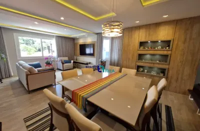 Casa com piscina aquecida com área gourmet à venda no bom retiro