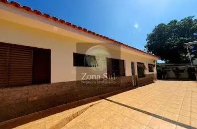 Casa com 2 quartos à venda na Rua Carmen Veiga Lopes, 65, Centro, Votorantim