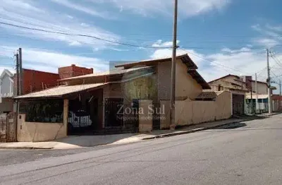 Casa com 4 quartos à venda na Rua Elpídio Martins, 197, Jardim Araújo, Votorantim