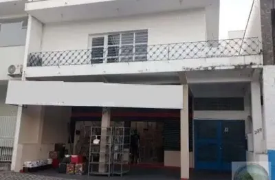 Casa com 3 quartos para alugar na Rua João Walter, 220, Centro, Votorantim