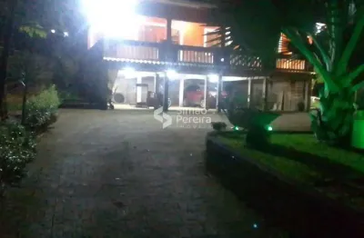 Excelente casa à venda, loteamento embaúbas, ewbank da câmara, mg
