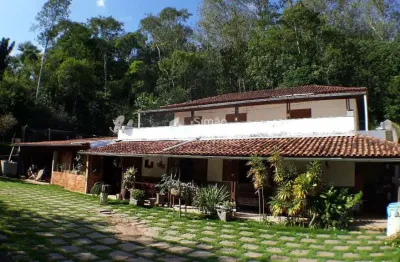Excelente casa à venda, centro, pequeri, mg. ver e se apaixonar...