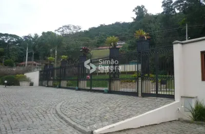 Terreno em condomínio fechado à venda em Itaipava, Petrópolis 