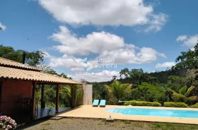 Aconchegante chácara à venda em condomínio fechado em simão pereira, mg