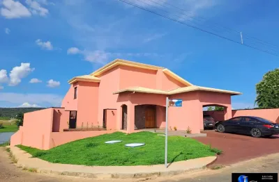 Vista cinematográfica para o lago corumbá em um dos condomínios mais desejados da região