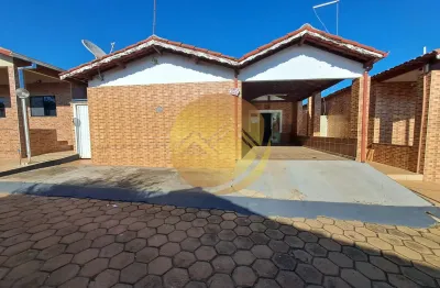 Chalé em caldas novas com 2 quartos ambos suítes, sala e cozinha ampla