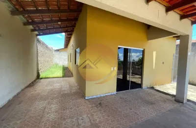 Casa 2 quartos, suite, sala ampla, quintal no Condomínio Girassóis — Caldas Novas