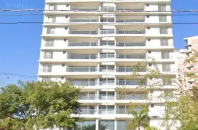 Quintessa 162 m2 , 3 suítes e 3 vagas andar alto frente avenida.