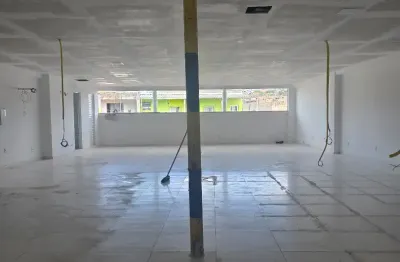 Sala comercial com 1 sala para alugar na Avenida Afrânio Peixoto, 79 b, Paripe, Salvador