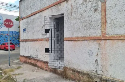 Casa com 2 quartos para alugar na rua floriano peixoto, 2150, josé bonifácio, fortaleza por r$ 700
