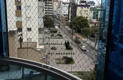 Apartamento com 3 quartos e vista para rua perto da praça flávio boianoviski