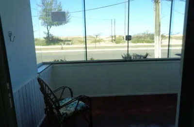 Apartamento térreo com 3 quartos na av. beira mar capão da canoa