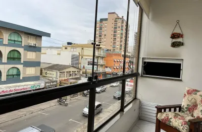 O local mais requisitado da praia! de frente pra rua mais movimentada da cidade no coração de capão da canoa disponível para aluguel de verão