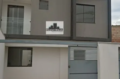 Casa térrea com 2 quartos e área privativa - bairro liberdade, santa luzia