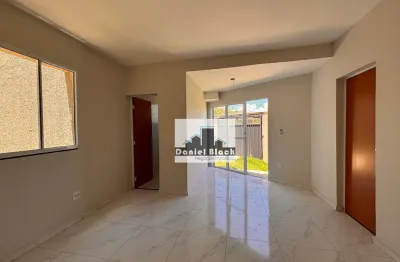 Casa Duplex com Entrada Individual – Bairro Imperial, Santa Luzia