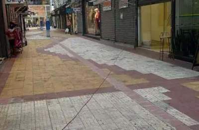 Venda de loja térrea na josé paulino, bom retiro, são paulo.