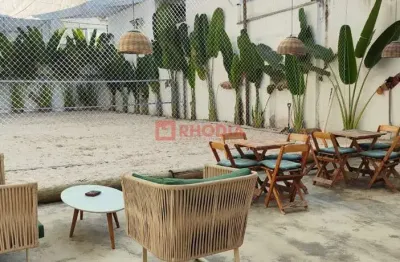 Imóvel comercial versátil com quadra de beach tennis no jardins