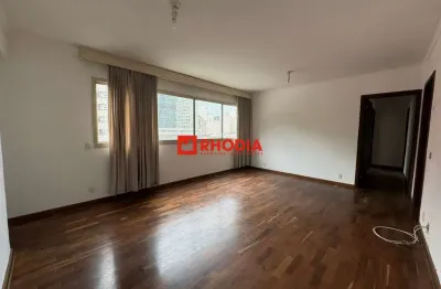 Conquiste seu espaço: apartamento com 3 dormitórios, sendo 1 suíte, 100m² e 2 vagas no coração da cidade!