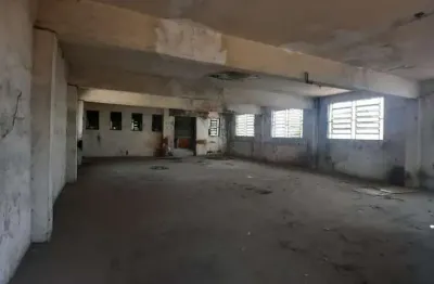 Galpão comercial amplo com 840m² e estrutura completa - próximo ao autódromo de interlagos/sp