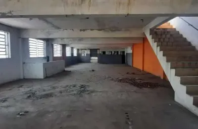 Galpão comercial amplo com 840m² e estrutura completa - próximo ao autódromo de interlagos/sp