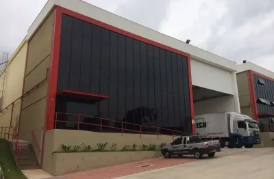 Galpão Logístico e Industrial para Locação: 1.975 m² em Condomínio Sustentável na Zona Leste de SP