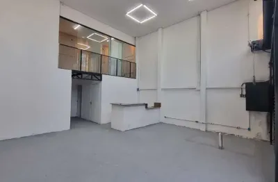 GALPÃO COMERCIAL / LOJA DE 260M² - VILA OLÍMPIA em plena AV. DOS BANDEIRANTES