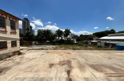 Novidade - Terreno de 3524m² - amplo e versátil em região nobre da Zona Oeste