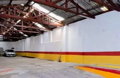 Sua Empresa no Coração de SP: Galpão Versátil de 537m² na Santa Efigênia.