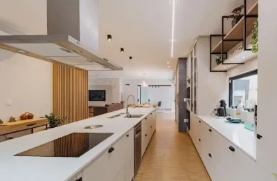 Casa com 4 quartos à venda no América, Joinville 