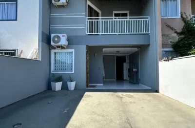Casa com 3 quartos à venda no Aventureiro, Joinville 