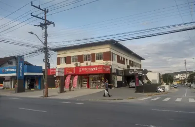 Sala comercial com 8 salas à venda no Iririú, Joinville 