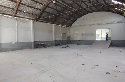 Barracão / Galpão / Depósito com 4 salas à venda no Glória, Joinville 