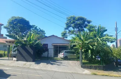 Terreno comercial à venda no Saguaçu, Joinville 