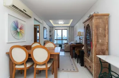 Apartamento com 2 quartos para alugar na Rua Jari, 735, Passo da Areia, Porto Alegre por R$ 3.990